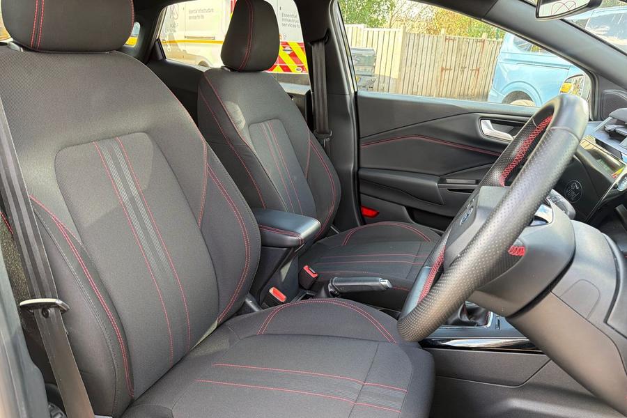 Ford PUMA Photo autoimg-3d81c88694c27dba30f9a9ee8425005e04c25761.jpg