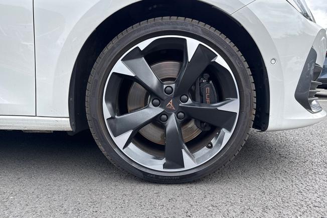 CUPRA Leon Photo 5