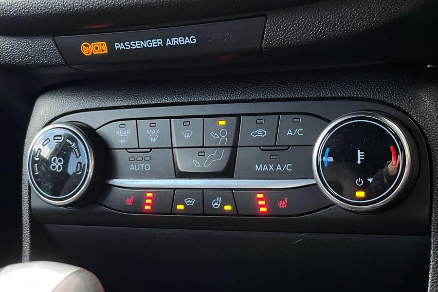 Ford Fiesta Photo autoimg-3d8b520d341627a2c4949e2839bf2b6fc6c74cf4.jpg