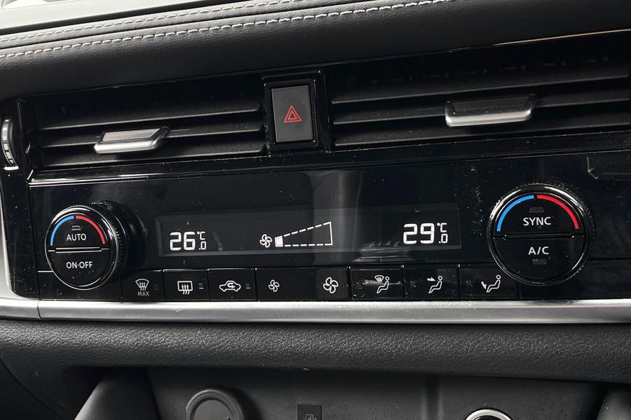 Nissan Qashqai Photo autoimg-3d8b699d8fec0bc2fee068a2b0e00c000bd28e44.jpg