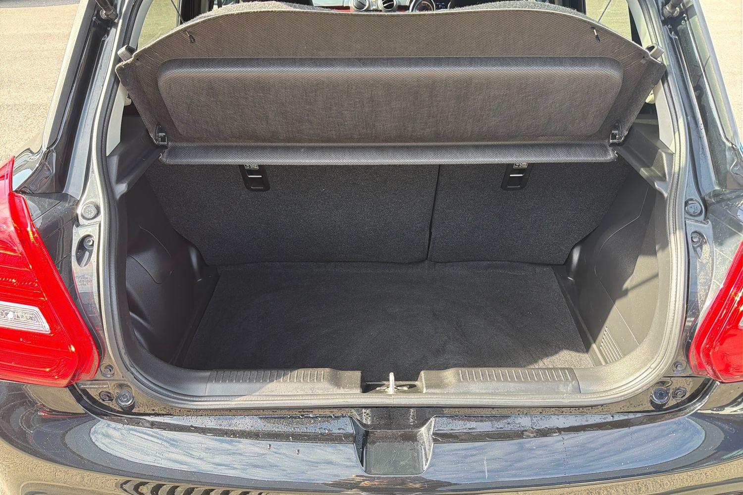 Suzuki SWIFT Photo 20