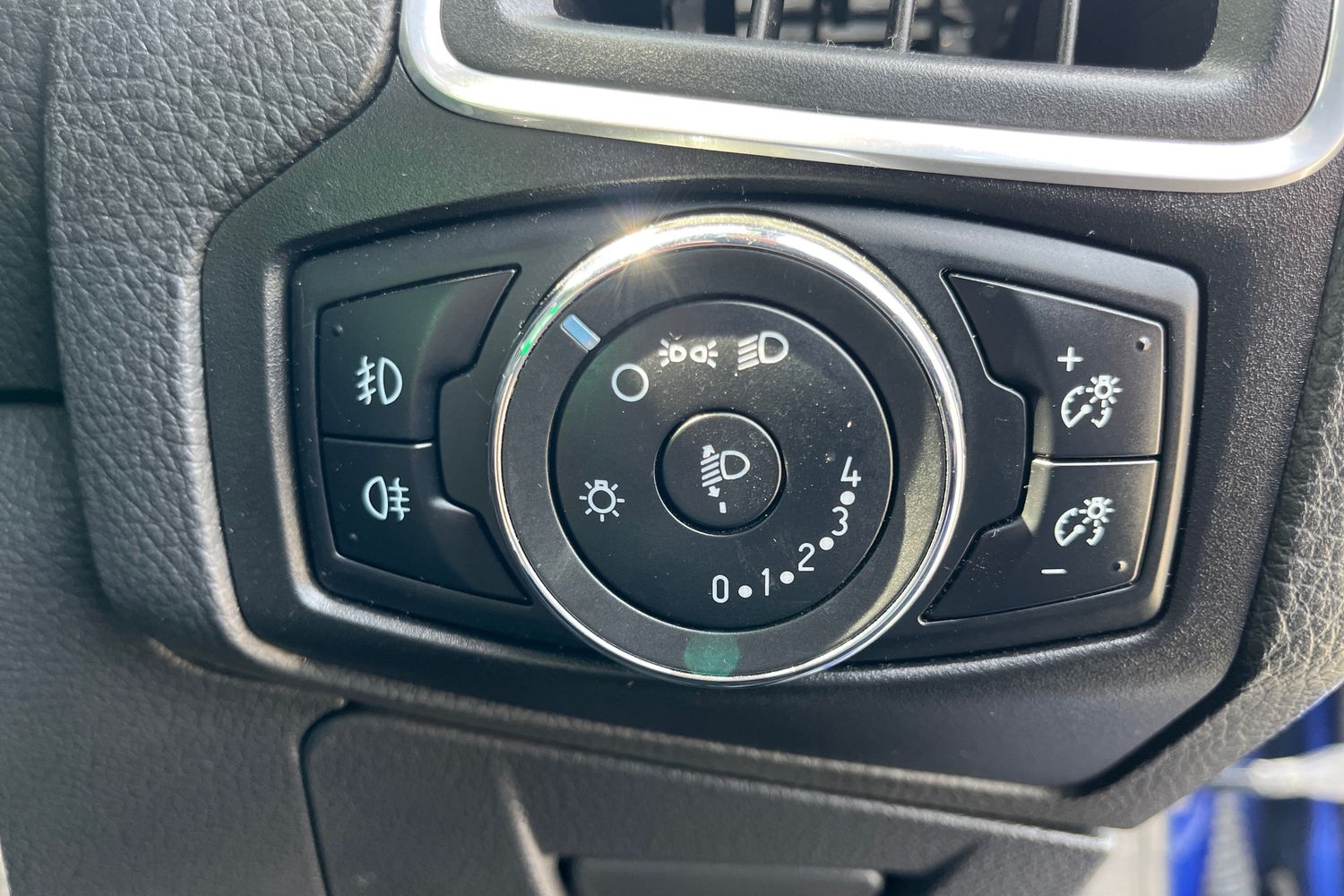 Ford FOCUS Photo 23