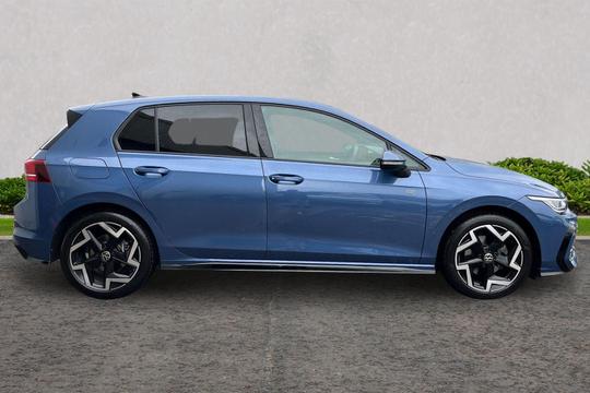 Volkswagen Golf Photo autoimg-3d8fda61083f1d68c44375d96b828402ec97c83e.jpg