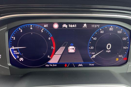 Volkswagen Polo Photo autoimg-3d915220c1220cba254c343ebce36d8d68c9c659.jpg