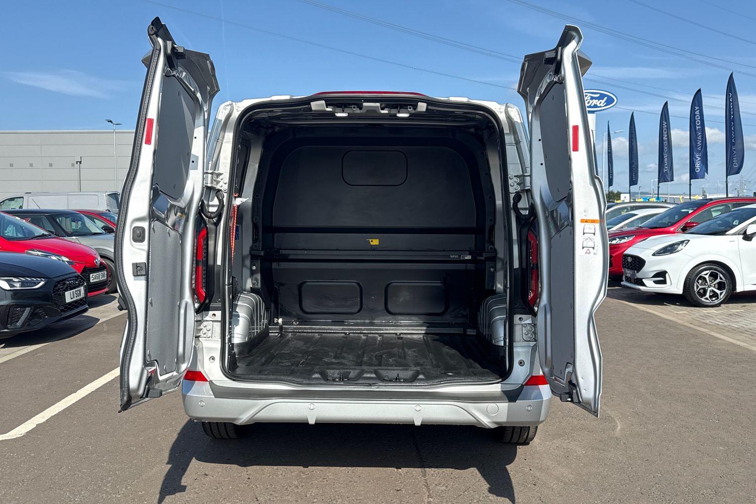Ford TRANSIT CUSTOM Photo 5