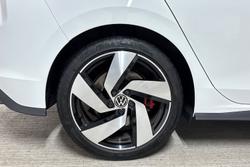 VOLKSWAGEN Golf Photo 5
