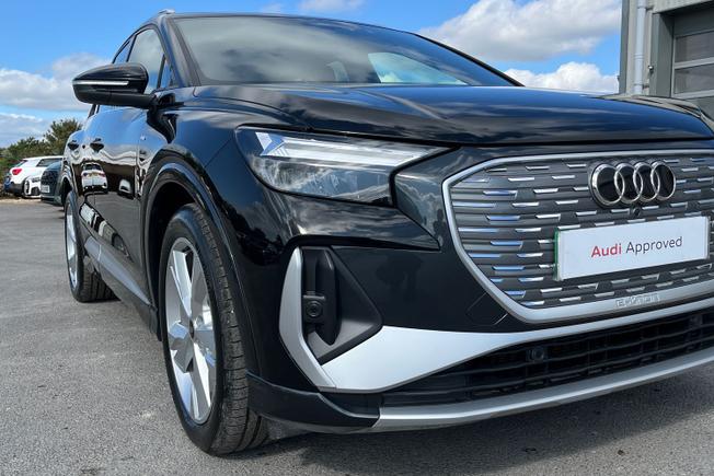 Audi Q4 e-tron Photo 19