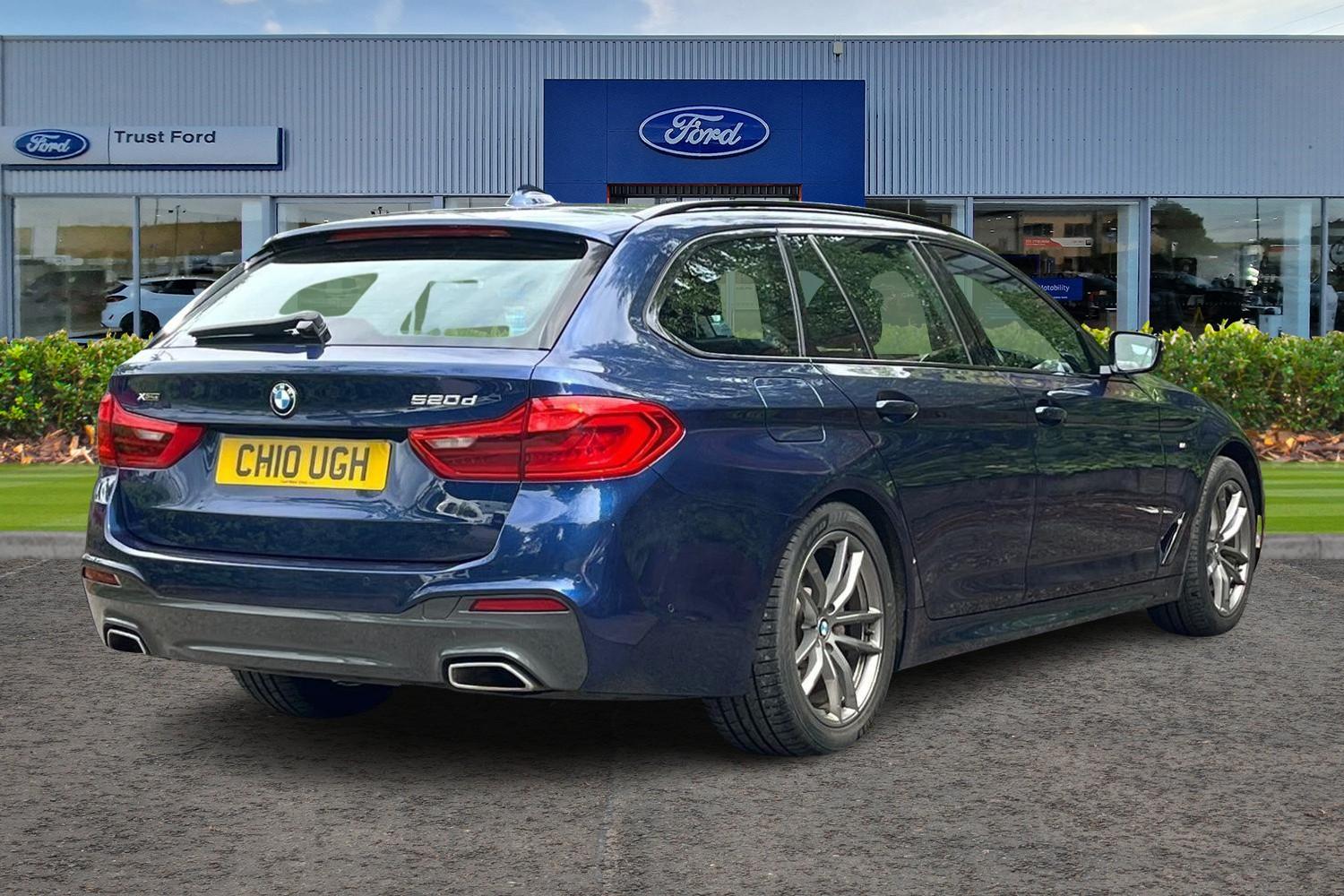 BMW 5 Series Photo 3