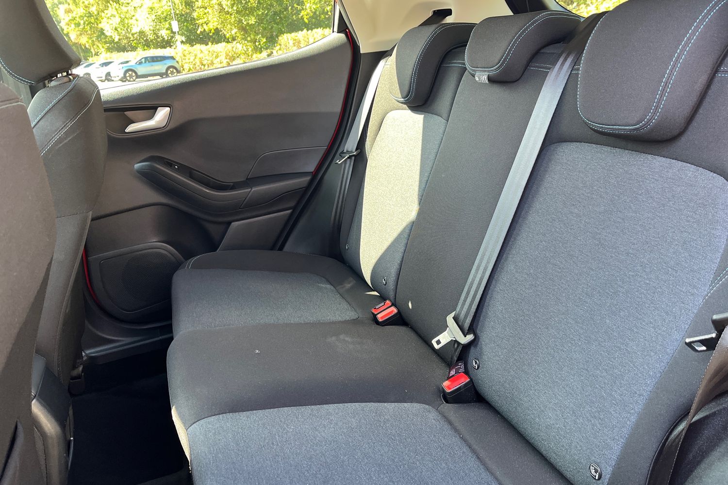 Ford Fiesta Photo 34