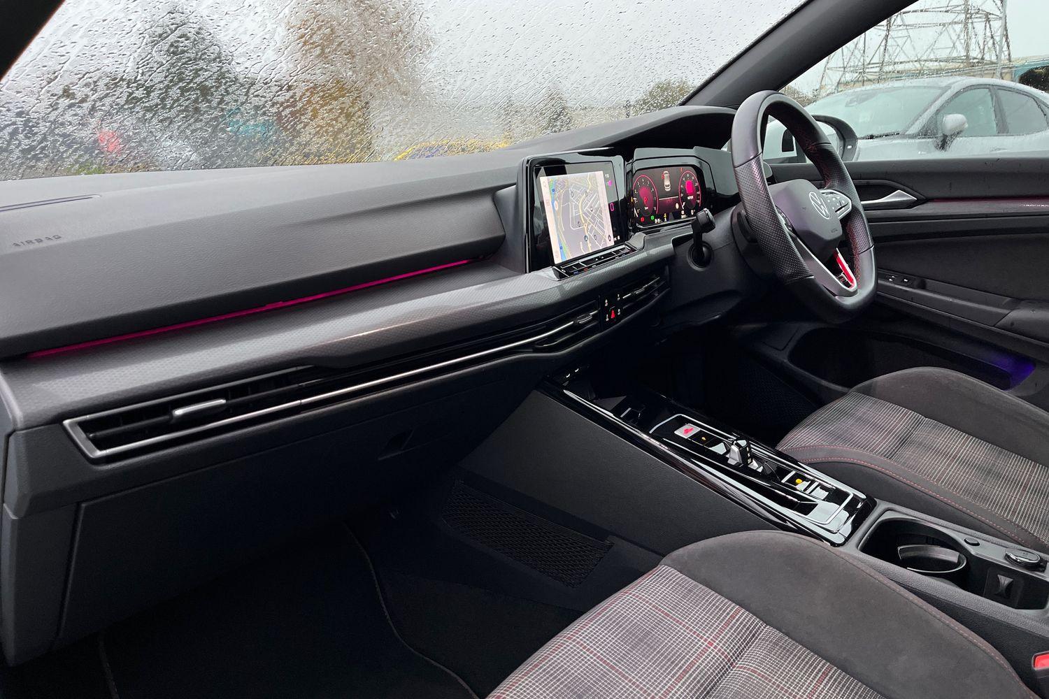 Volkswagen Golf Photo 17