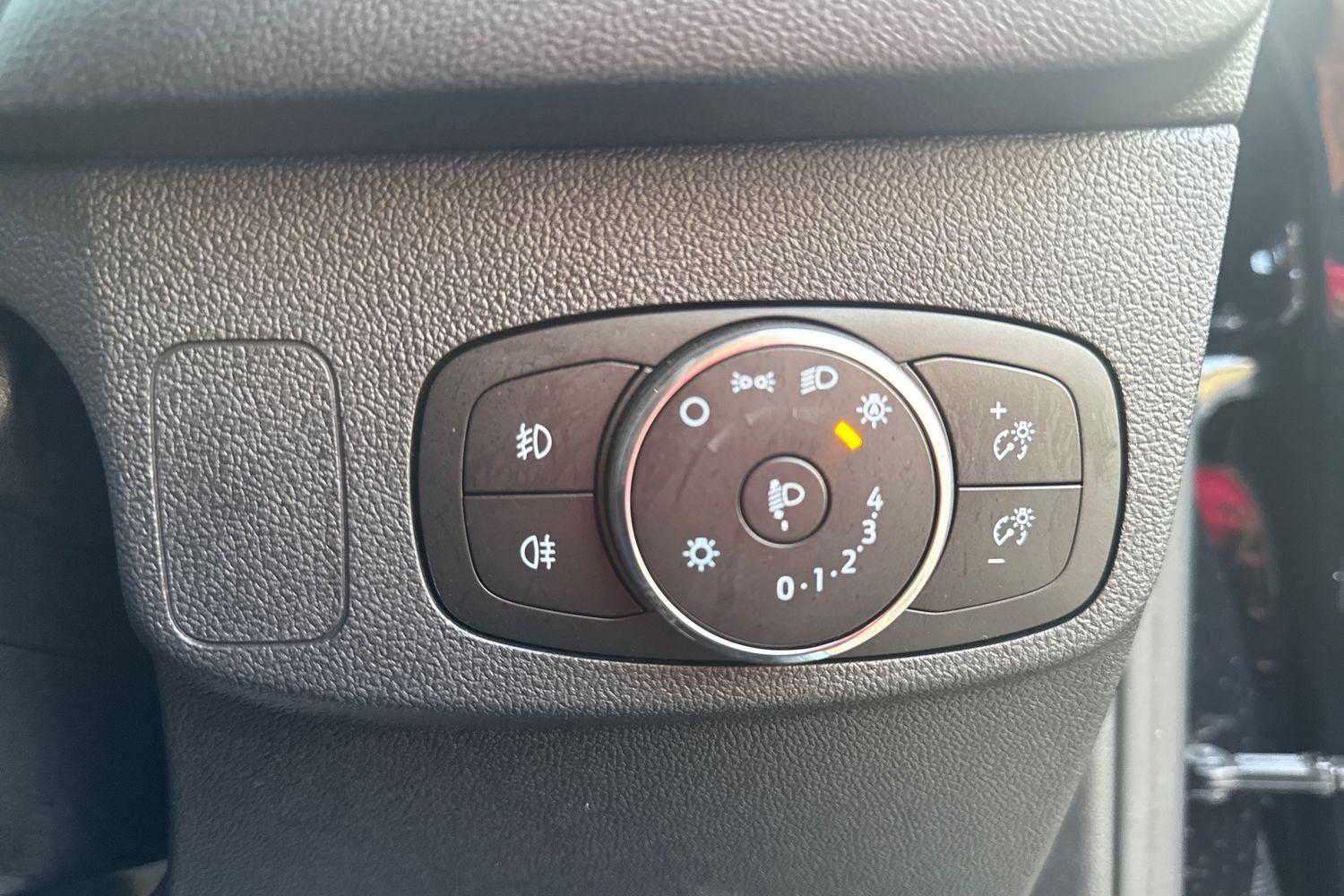 Ford FOCUS Photo 23