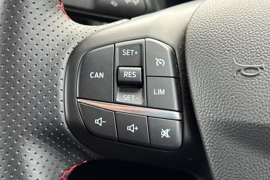 Ford FOCUS Photo autoimg-3d9cbea144ea37a44aac82b014fd920e2d0abf29.jpg