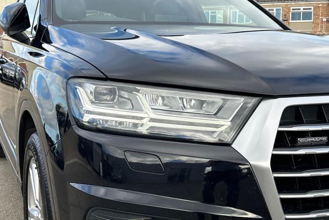 AUDI Q7 Photo 56