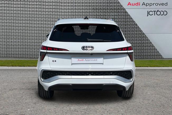AUDI Q3 Photo 7