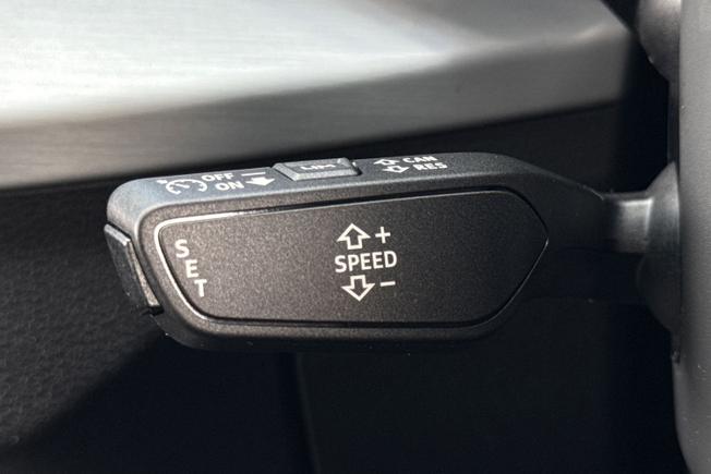 Audi Q2 Photo 35