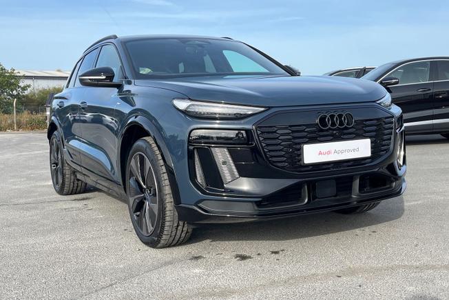 AUDI Q6 E-Tron Photo 22
