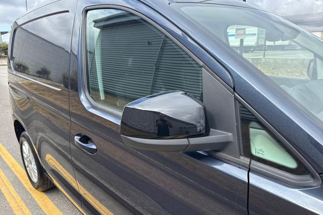VOLKSWAGEN Caddy Photo 20
