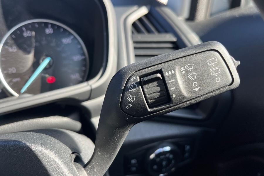 Ford ECOSPORT Photo autoimg-3da94037501f95a836197591998729664dfab624.jpg