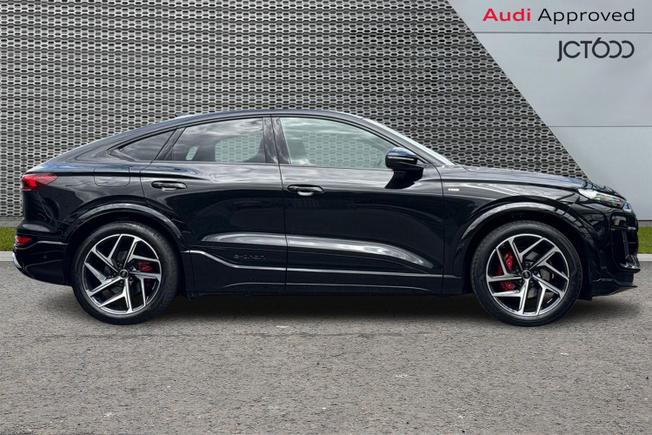 AUDI Q6 E-Tron Photo 4
