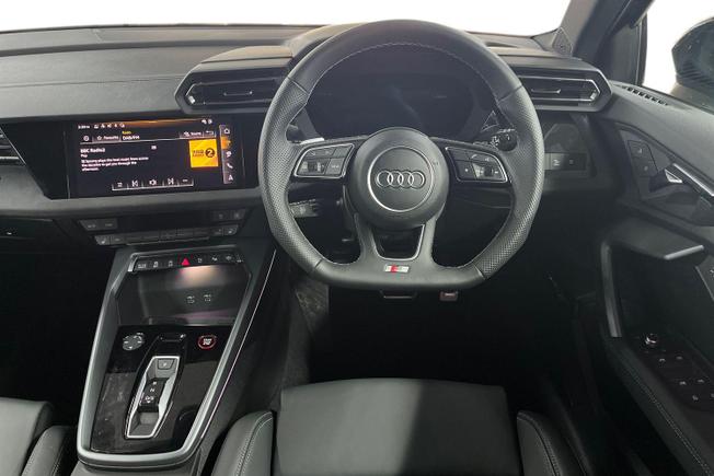 Audi S3 Photo 11