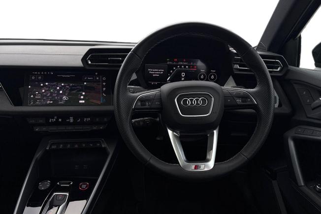 Audi S3 Photo 11