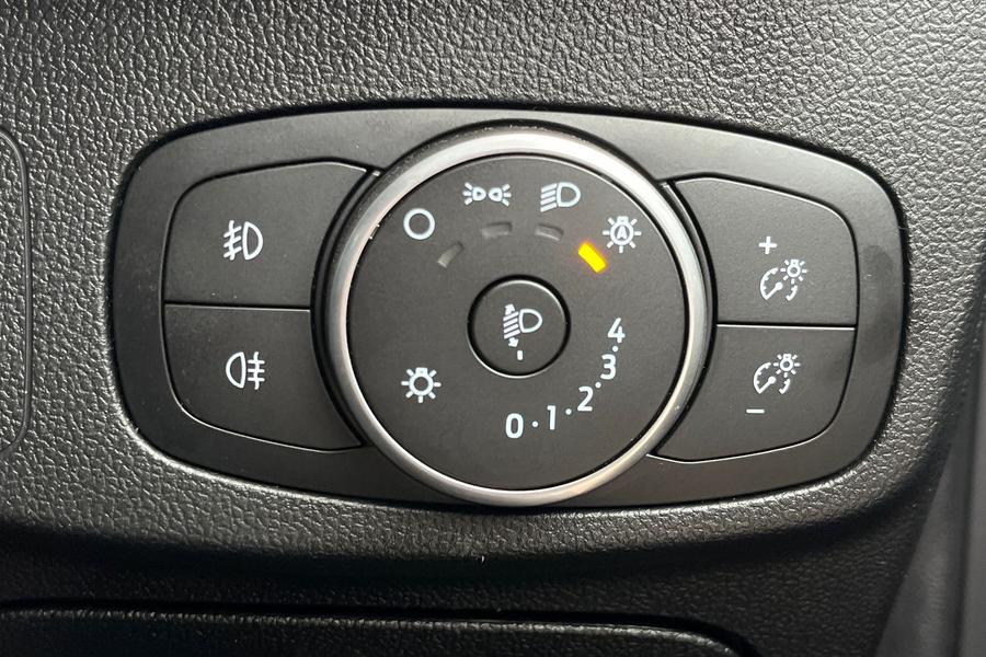 Ford FOCUS Photo autoimg-3db114eaaa3249dbfe7705d57f25db6857dcc552.jpg