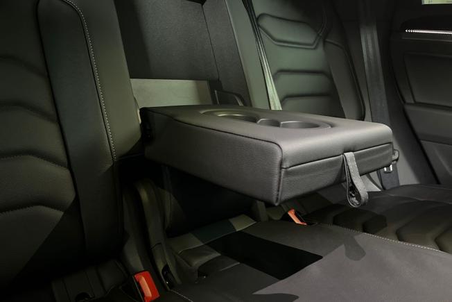 VOLKSWAGEN Touareg Photo 29
