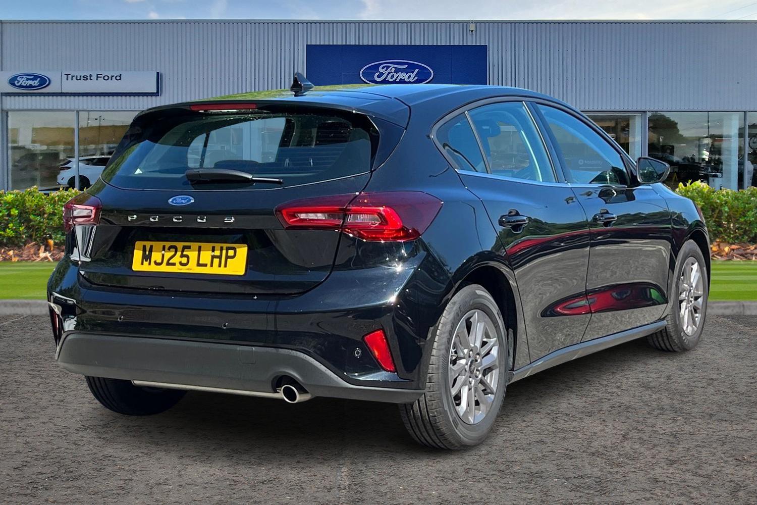Ford Focus Photo 3