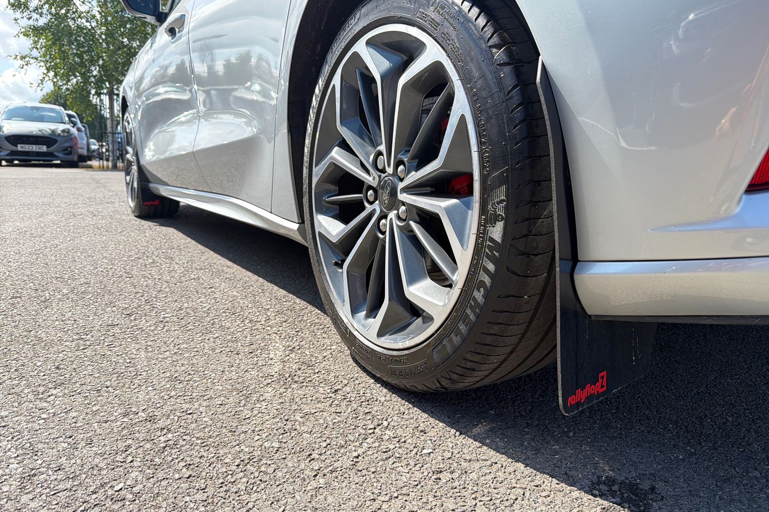 Ford FOCUS Photo 24