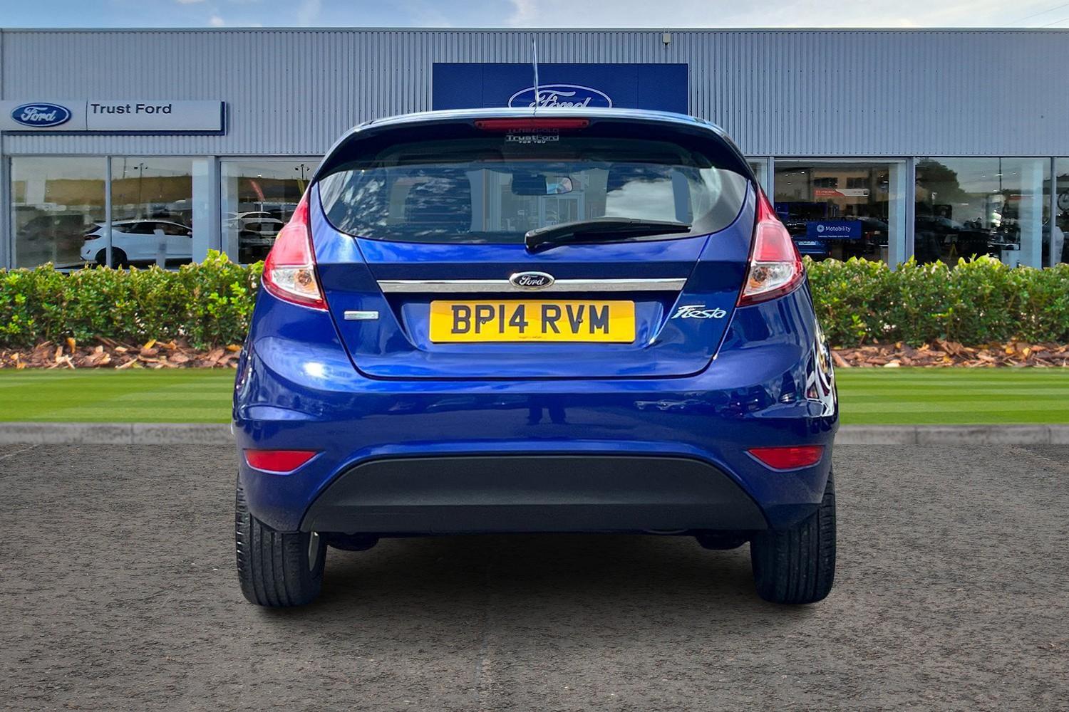 Ford Fiesta Photo 6