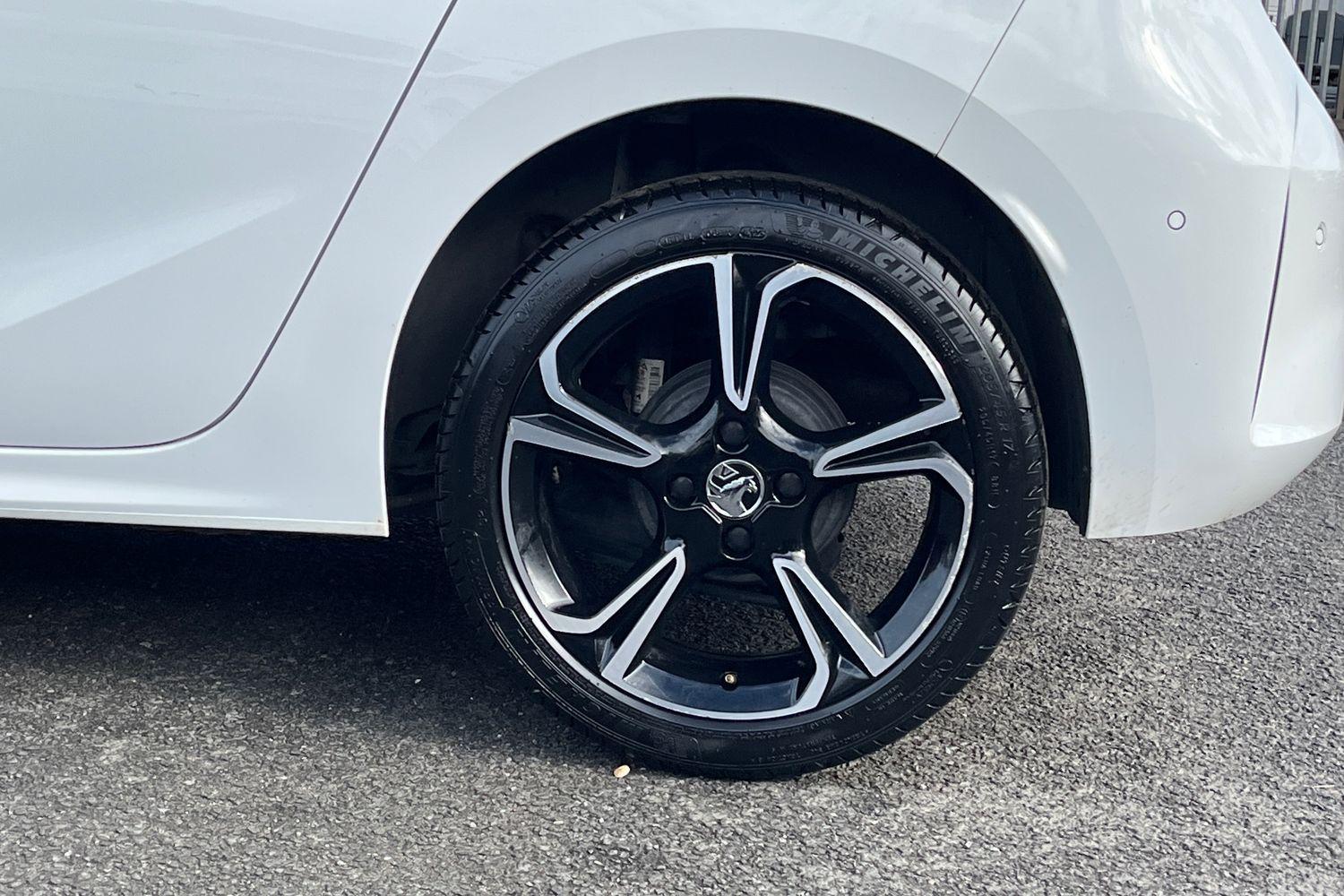 Vauxhall CORSA Photo 7