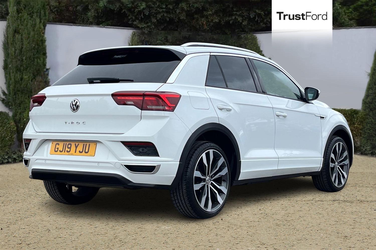 Volkswagen T-Roc Photo 3