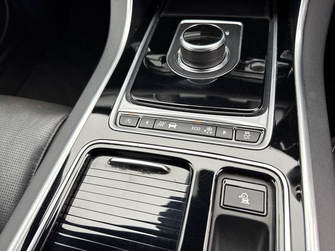 Jaguar XF Photo 35