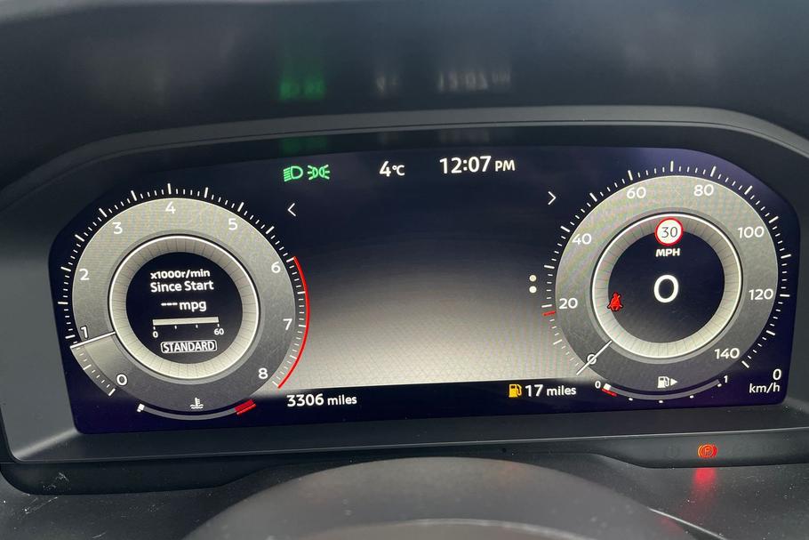 Used Nissan QASHQAI DU25BPK 13