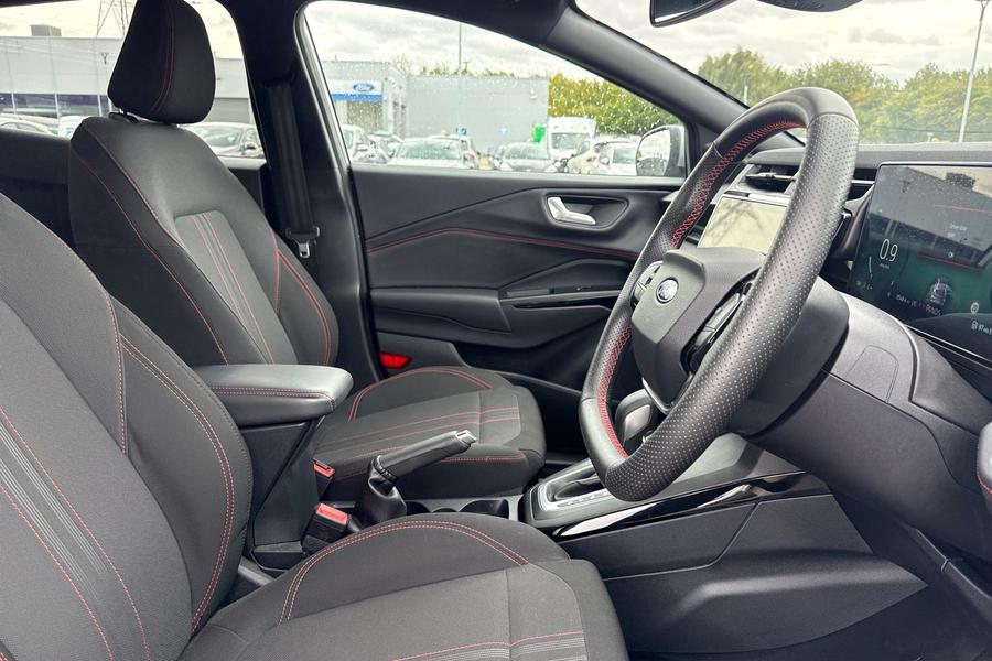 Ford PUMA Photo autoimg-3dba01f08c954aee8311551a2cb73f432f6e87da.jpg