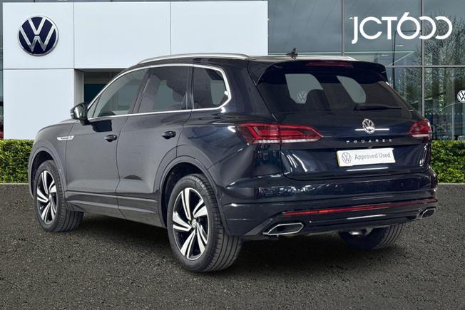VOLKSWAGEN Touareg Photo 3
