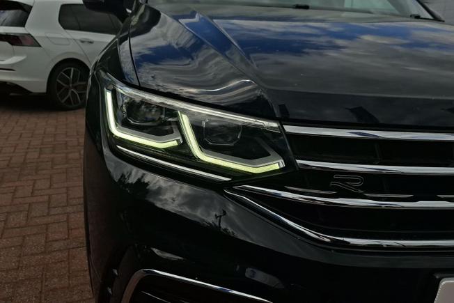 VOLKSWAGEN Tiguan Photo 19