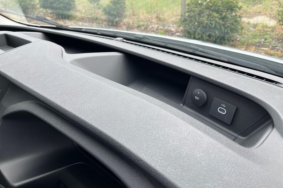 Ford TRANSIT Photo autoimg-3dcae15f787816a3bf912fd2c8beeb63fdce1248.jpg