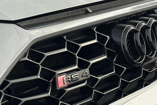 AUDI Rs4 Avant Photo 50