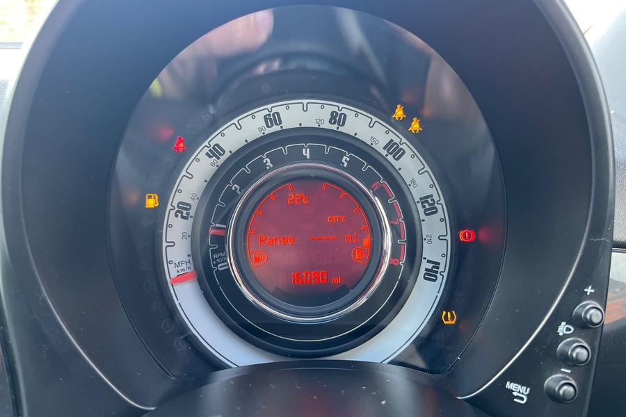 Fiat 500C Photo autoimg-3dd12302ce587e6747fe84eefc7bf101e2e6c292.jpg