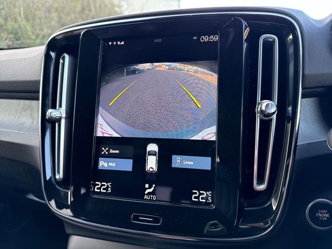 VOLVO Xc40 Photo 41