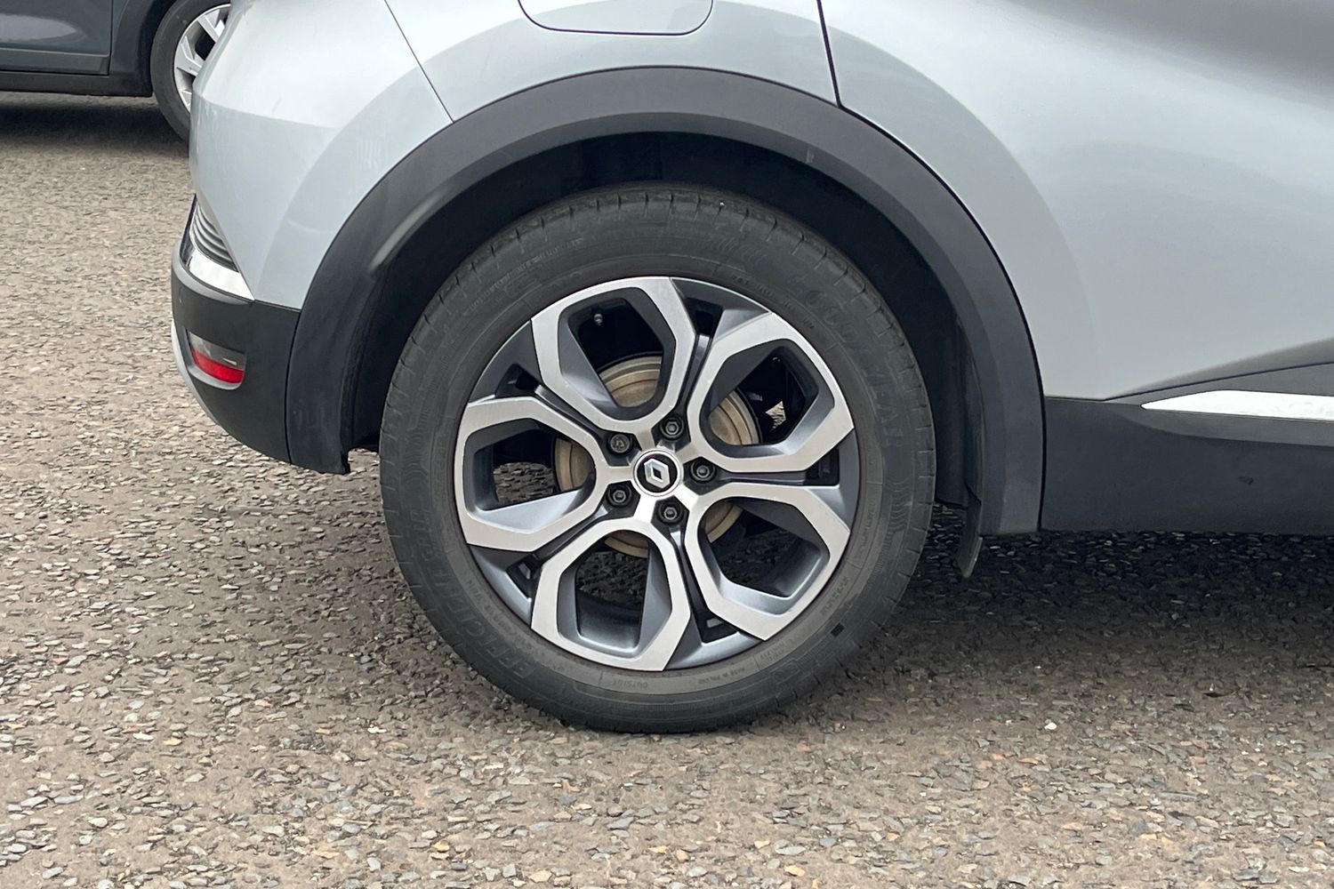 Renault CAPTUR Photo 7