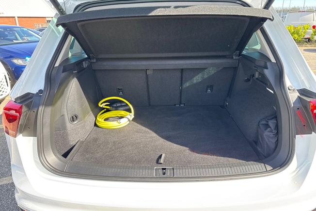 VOLKSWAGEN Tiguan Photo 12
