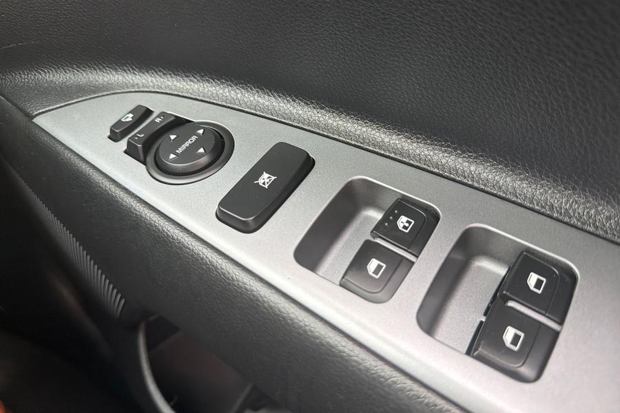 Kia Stonic Photo autoimg-3dd7edddabb1c1232904dc9f6bd75af80b95113d.jpg