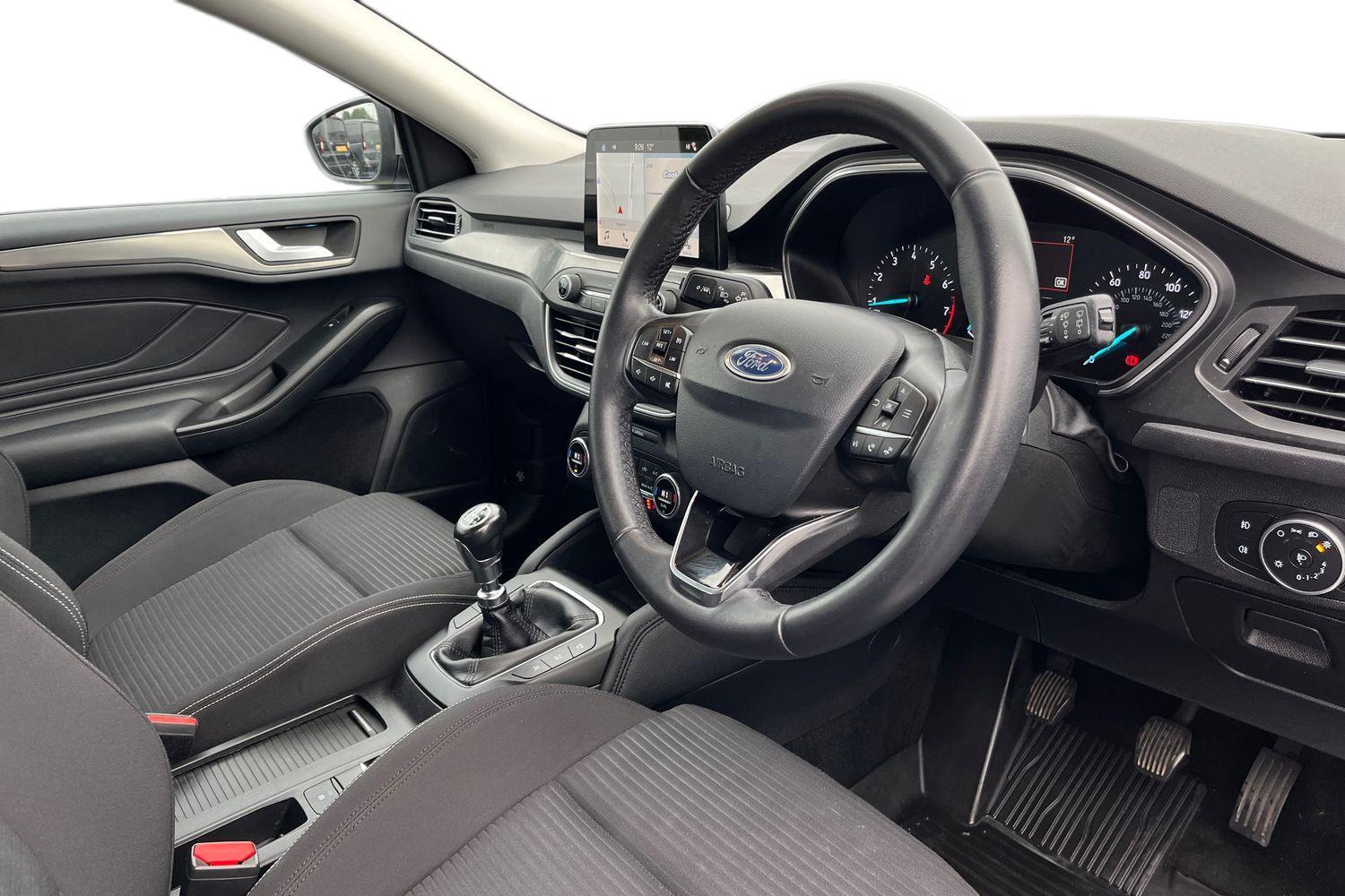Ford FOCUS Photo 8