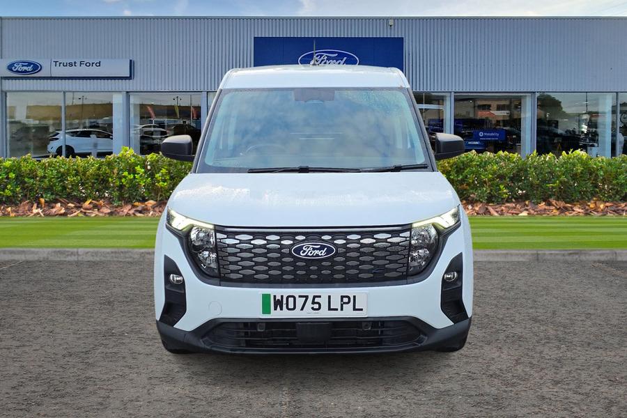 Ford E-TRANSIT COURIER Photo autoimg-3dd86de9fdf301b3cccebc9717d1e9065ce1d757.jpg