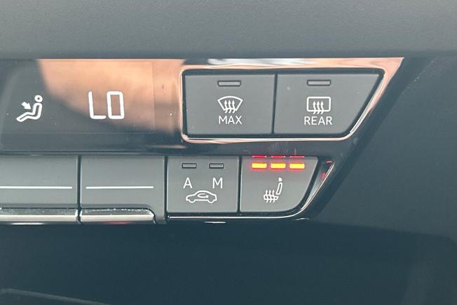 AUDI Q4 E-Tron Photo 57