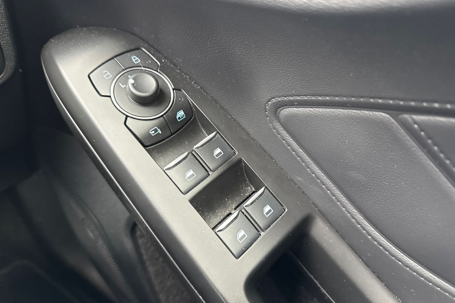 Ford FOCUS Photo 15