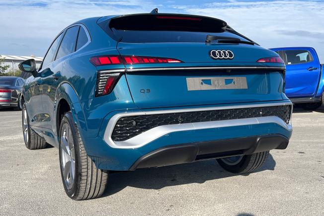 Audi  Q3 Sportback Photo 27