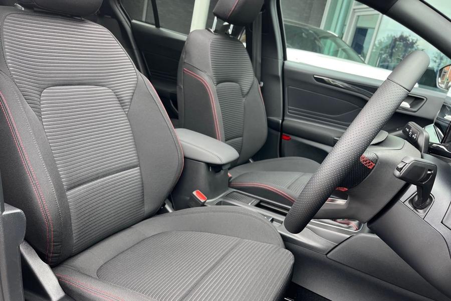Ford Focus Photo autoimg-3de33d4158cc14734234817d3e0109c1c3083260.jpg